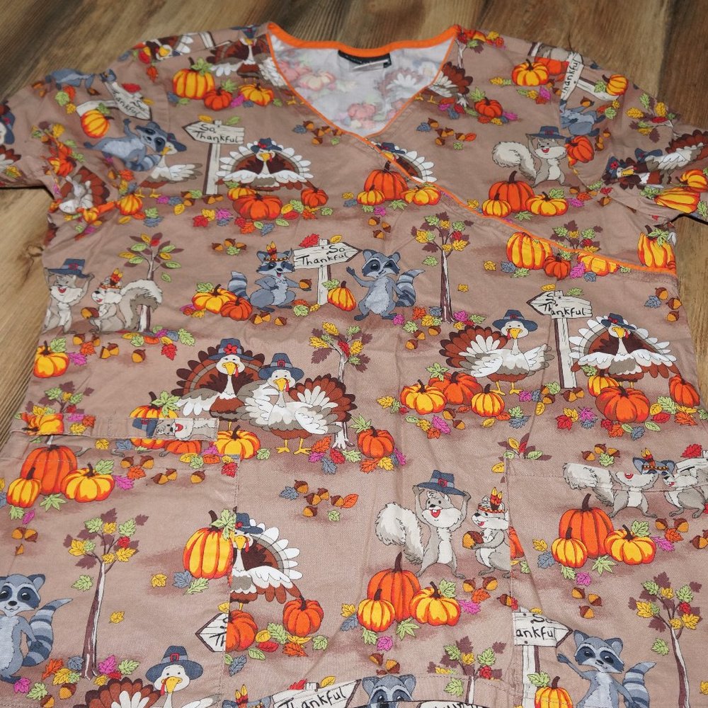 Cherokee Fall Critters Women's Scrub Top - USED